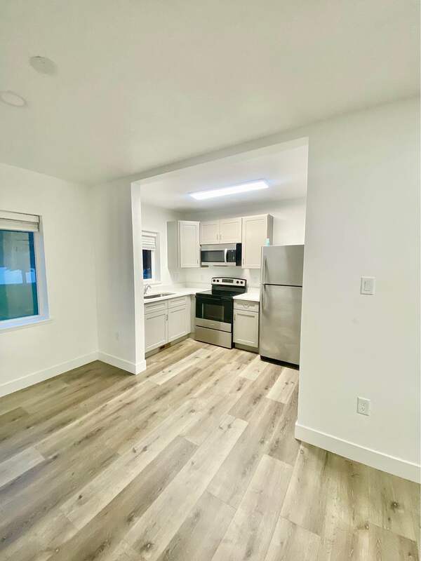 Building Photo - 295 E 800 S