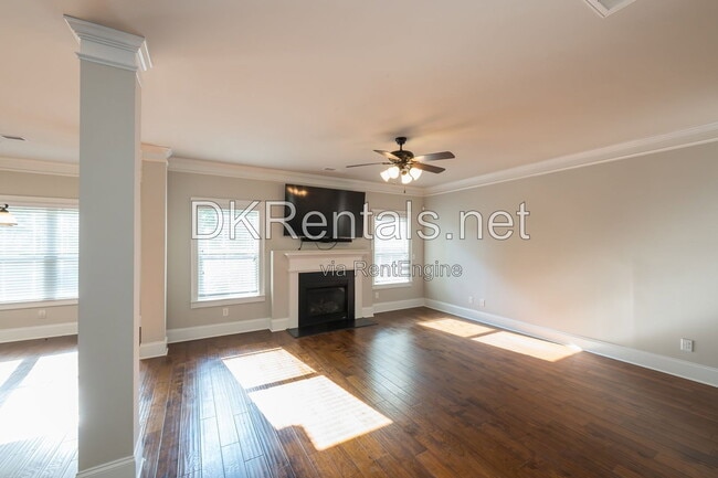 Building Photo - 2766 Hilson Commons