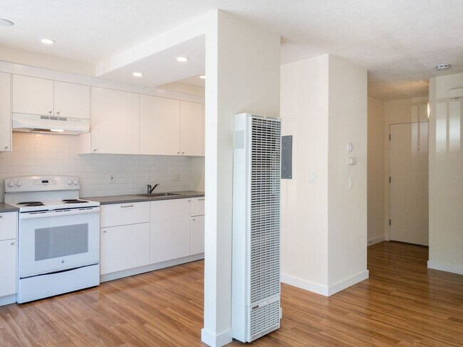 Building Photo - Tranquil 1BR/1BA Updated Unit! Tam Valley!...
