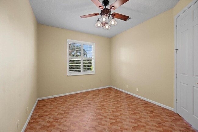 Building Photo - 9819 Mantova Dr