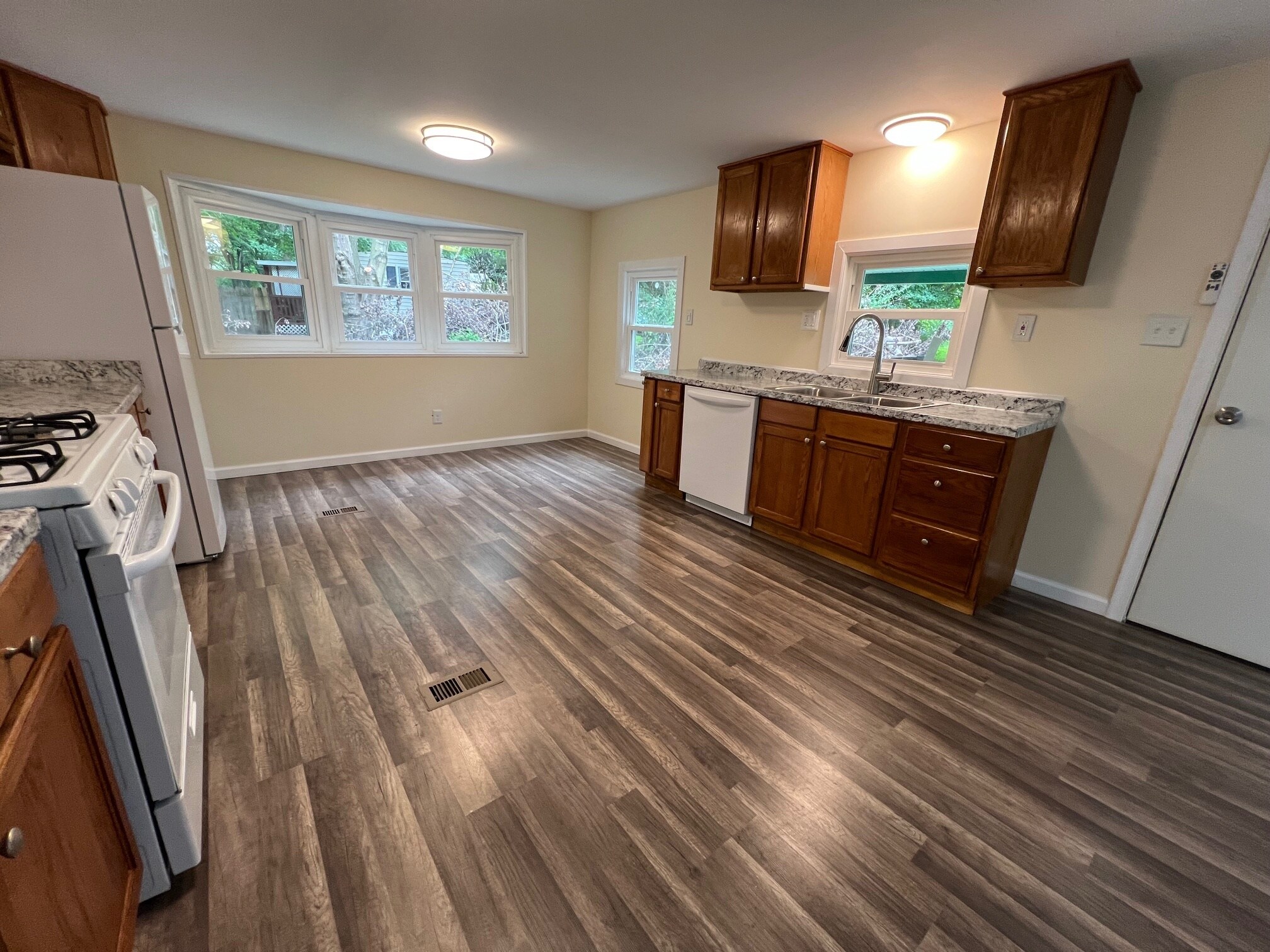 Building Photo - 4408 Sanford Ct