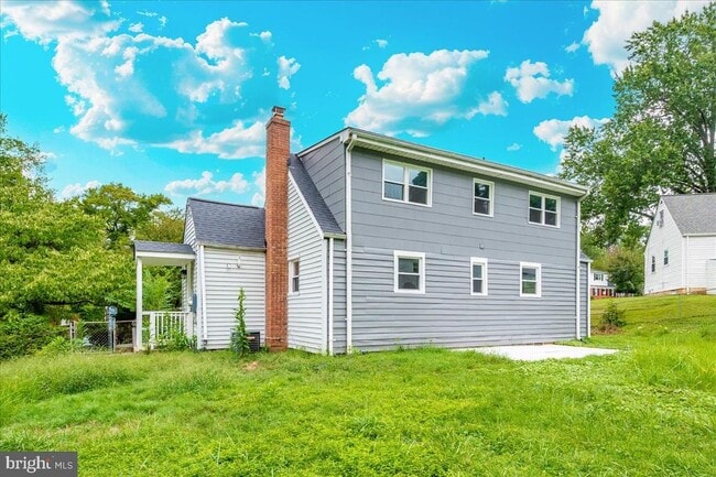 Building Photo - 13205 Okinawa Ave