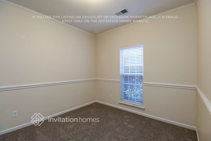 Building Photo - 132 Sweetmartha Dr