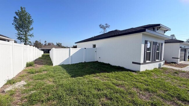 Building Photo - 2773 SW 147 St