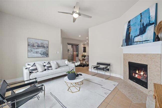 Building Photo - 405 Penny Kathleen Ct