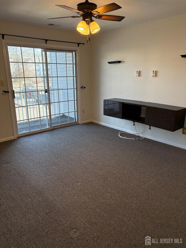 Building Photo - 420 Stratford Pl