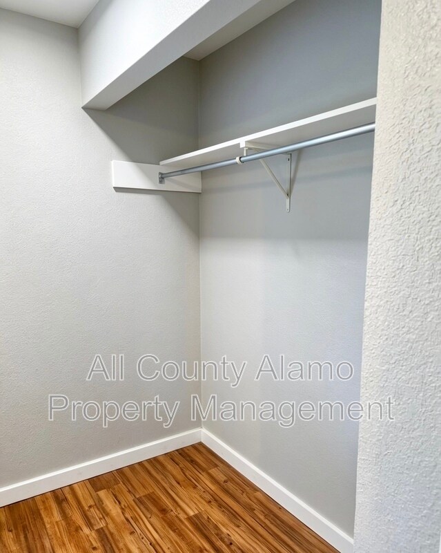Building Photo - 429 Zachry Dr