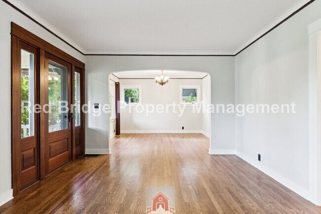Building Photo - 4413 NE 26th Ave