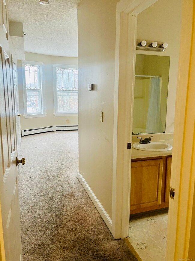 Building Photo - 24 Mortson St