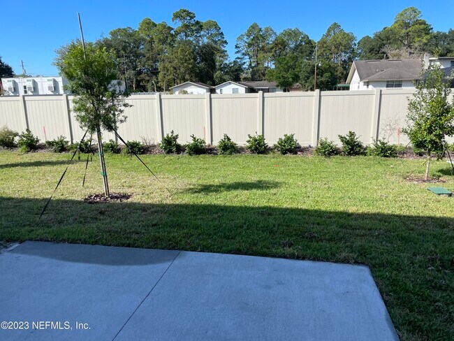 Building Photo - 13092 Bachara Wy