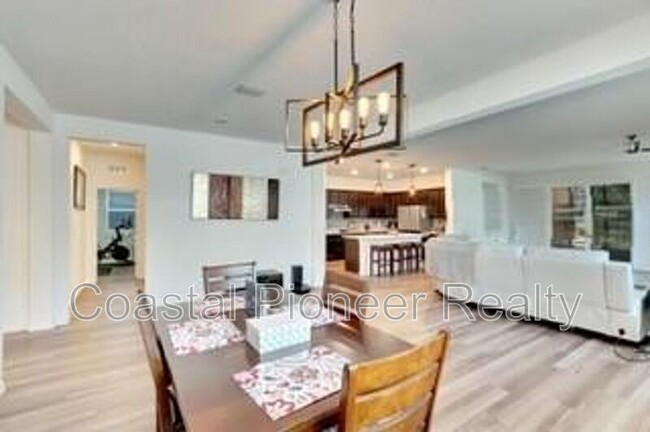 Building Photo - 404 Darcy Bluff Pl
