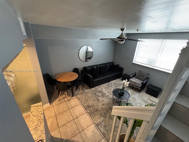 Building Photo - 865 Collins Ave