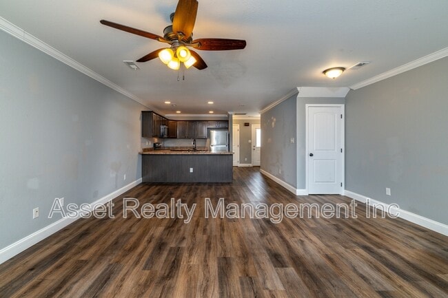 Building Photo - 924 Warrior Hill Dr