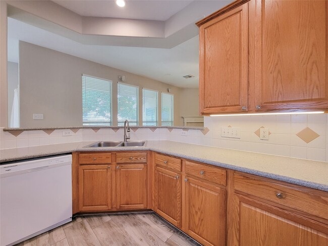Building Photo - 22 Quince Tree Pl