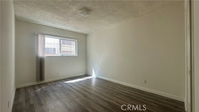 Building Photo - 512 N Marguerita Ave