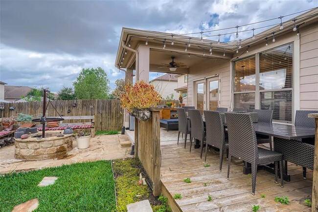 Building Photo - 1639 Bayland St