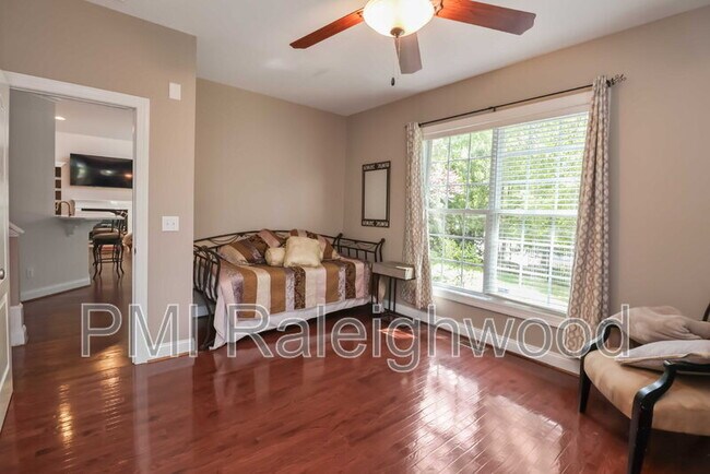 Building Photo - 203 Braebrook Way