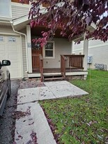 Building Photo - 2933 N 27th Ave