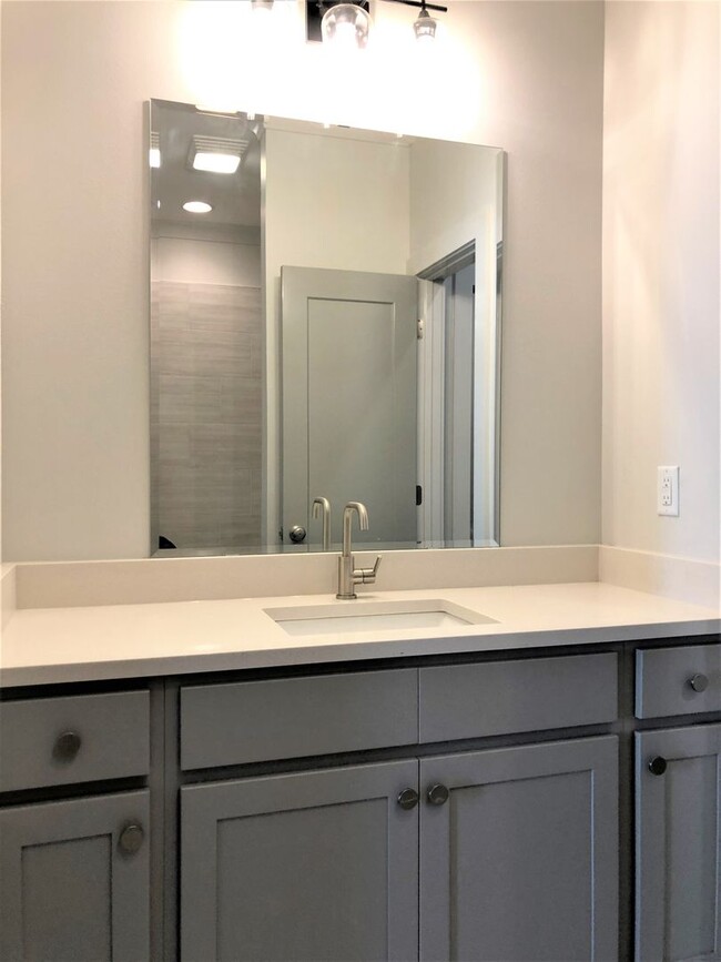 Building Photo - 2 Bedroom NEW Construction off Old Jeffers...
