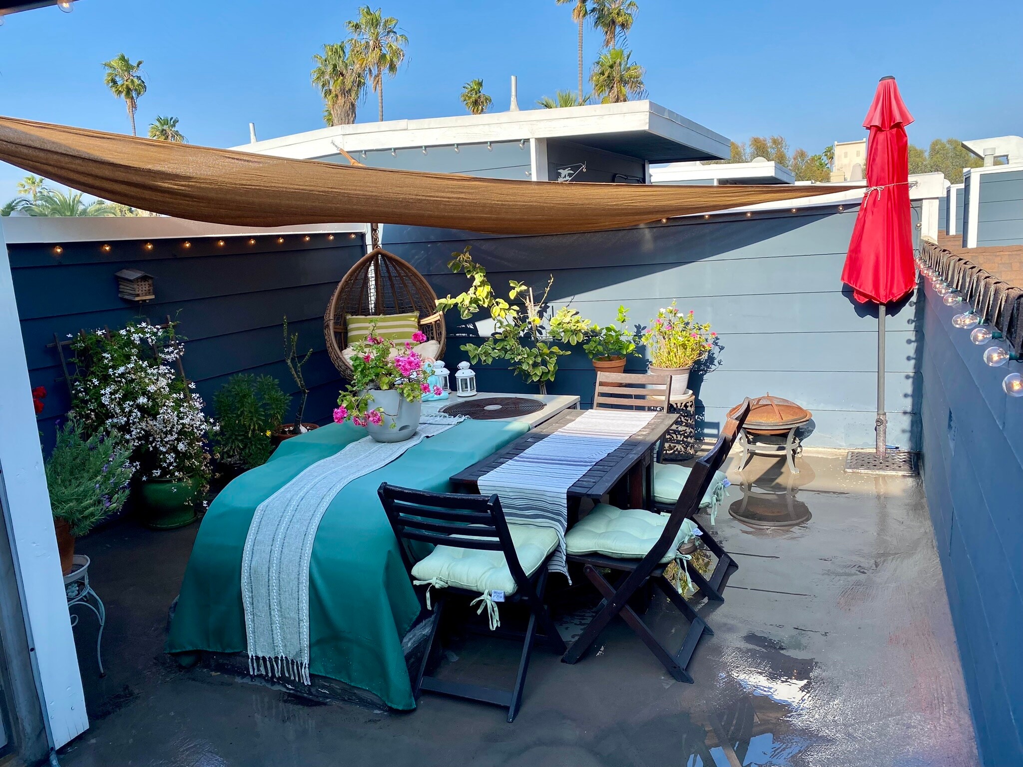 Roof top patio - 4511 Murietta Ave