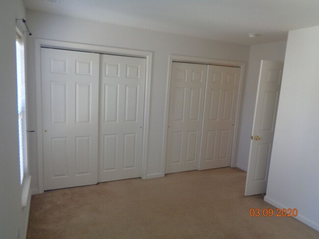 Building Photo - 2 Bedroom Condo in Williamsburg for Rent