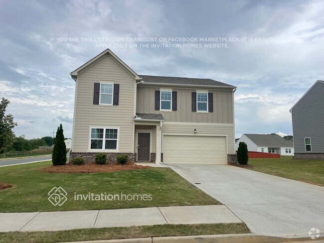 Building Photo - 117 Verona Dr NW