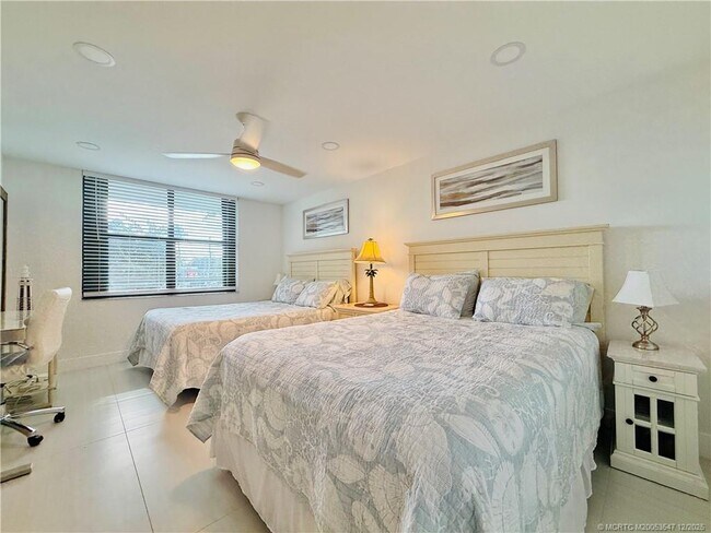 Building Photo - 8800 S Ocean Dr