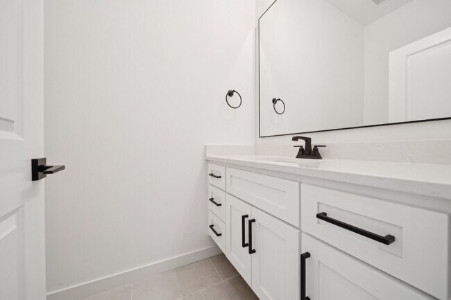 Building Photo - Modern 4/2.5 New Construction