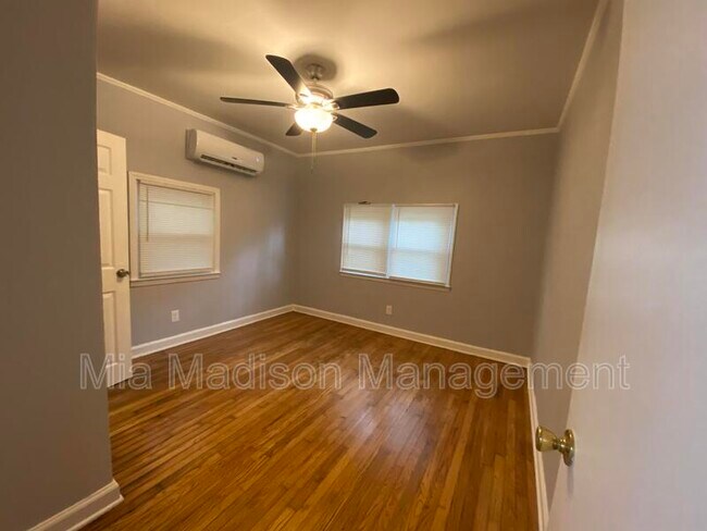 Building Photo - 1226 E 38th St