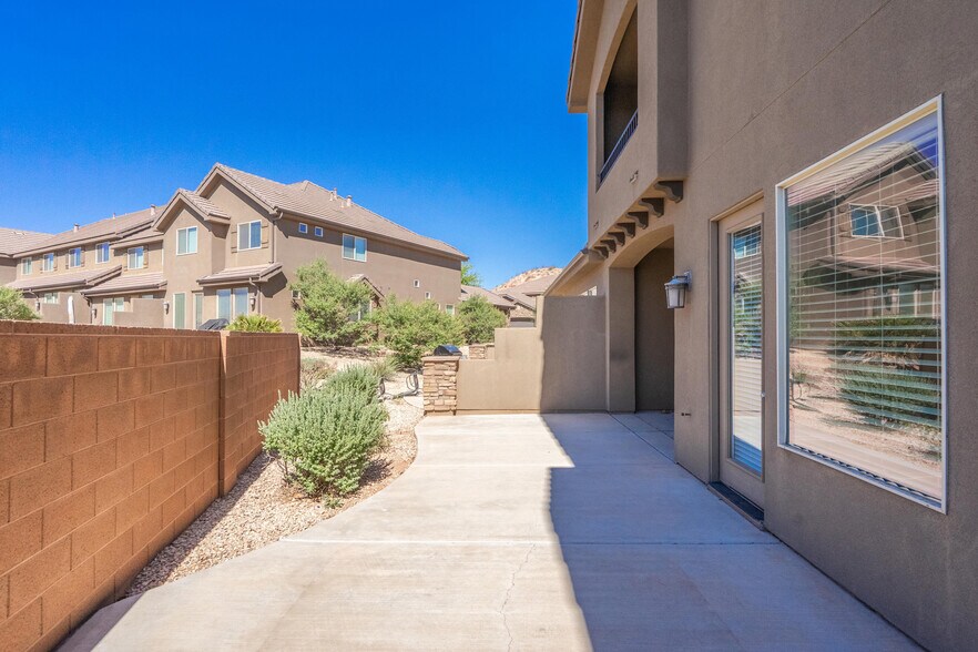 Building Photo - 4254 E Razor Ridge Dr