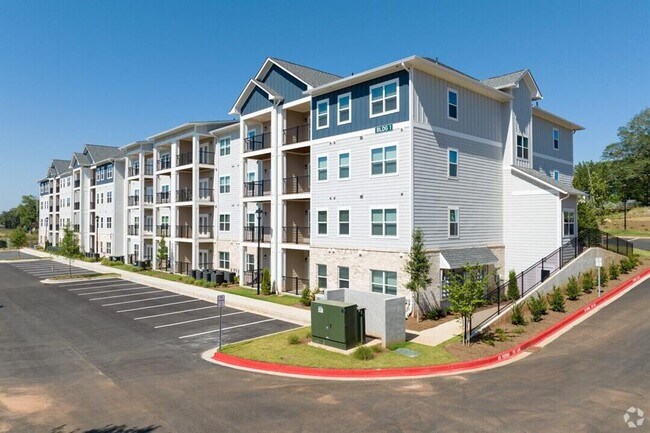 Building Photo - 1875 Maple Dr NW