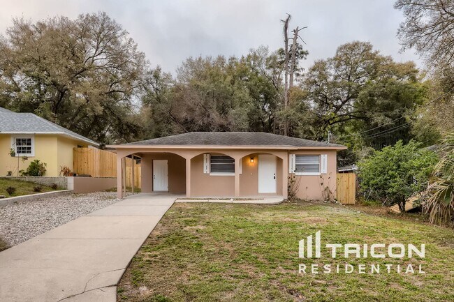 Building Photo - 25200 Quaker Ridge Ave