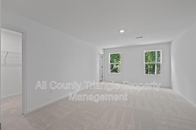 Building Photo - 3105 Vitner Dr