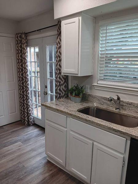 Building Photo - 8402-8404 Fathom Cir