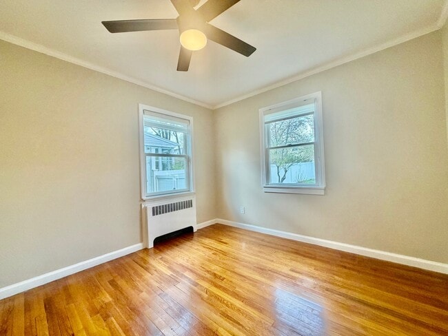 Building Photo - 51 Iroquois Rd