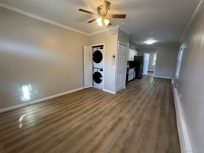 Building Photo - 621 2nd St