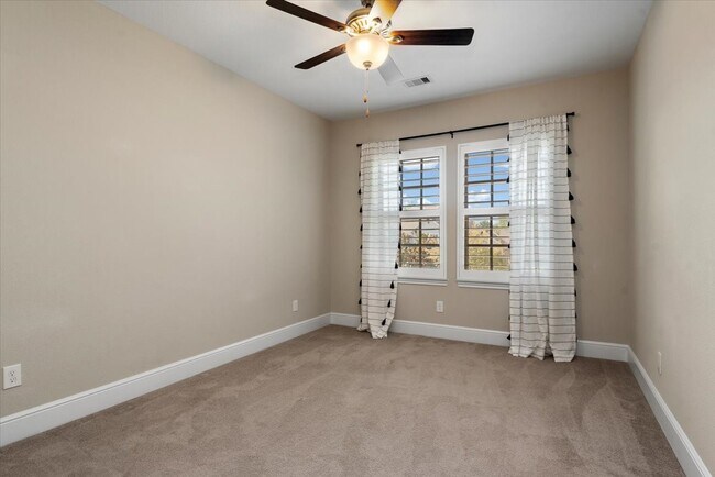 Building Photo - 155 Rockwell Park Blvd