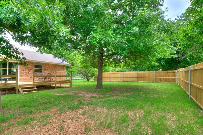 Building Photo - 1809 Ketch Dr