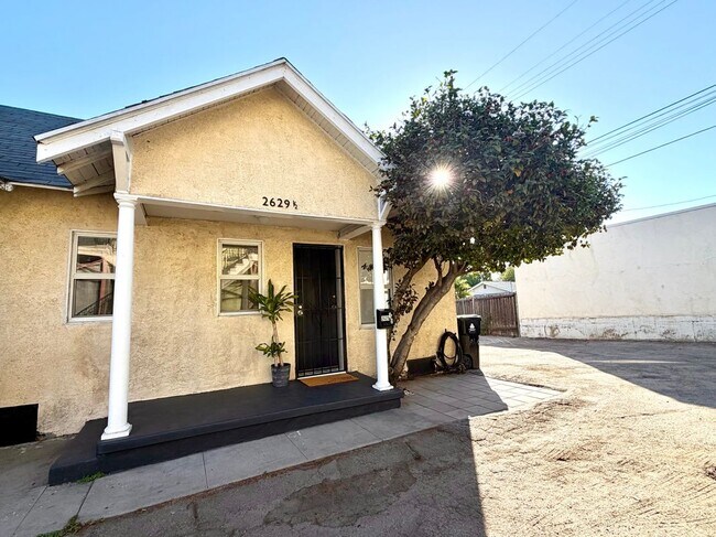 Building Photo - 2629 1/2 Granada Street