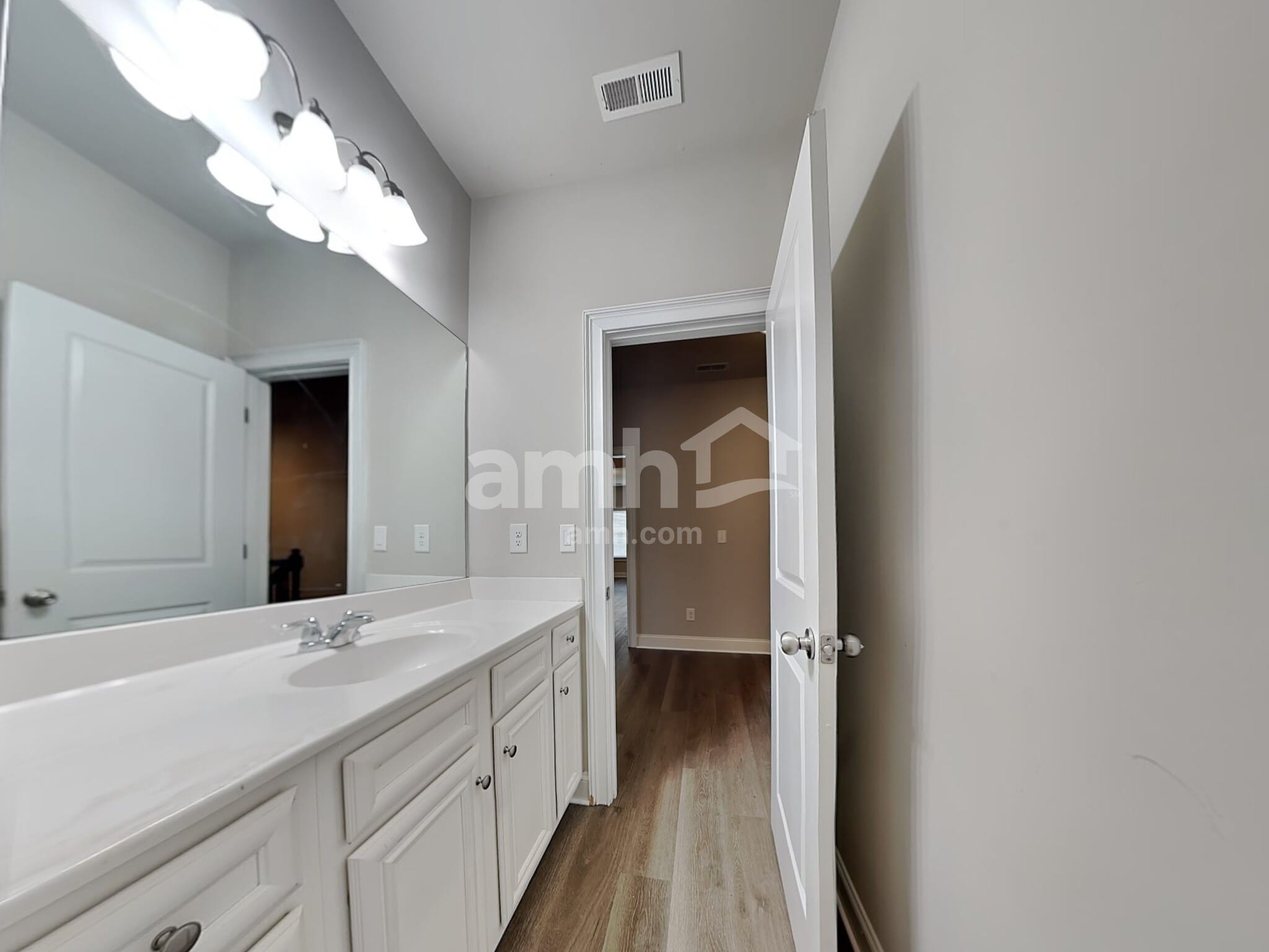 Building Photo - 146 Water Oak Dr