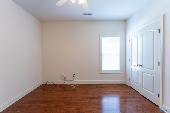 Building Photo - 112 Blanca Dr