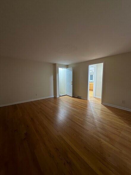 Building Photo - 1514 Caleb Ave