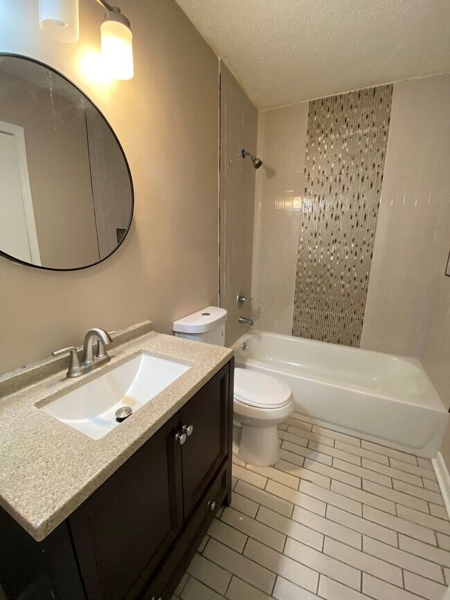 Building Photo - 1315/1317 Halcomb Ln.