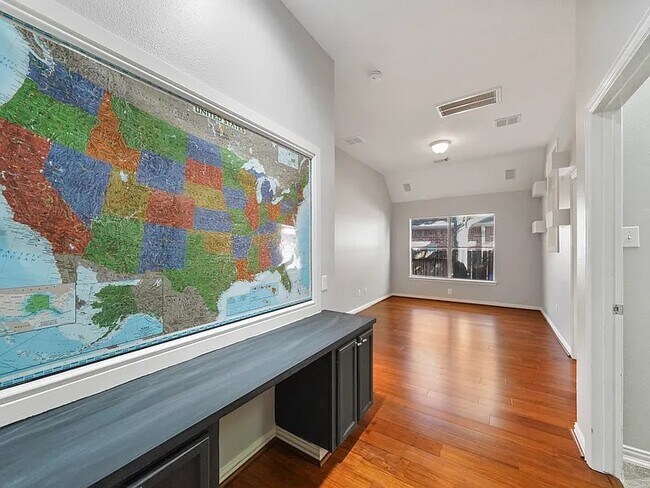 Building Photo - 106 Cezanne Woods Dr