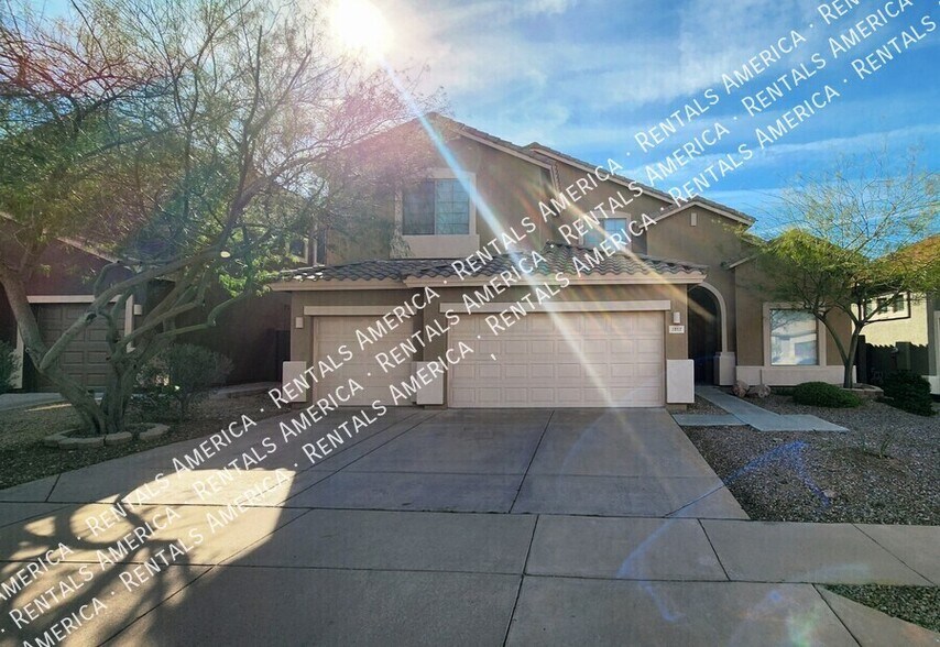 Building Photo - 3117 W Espartero Way