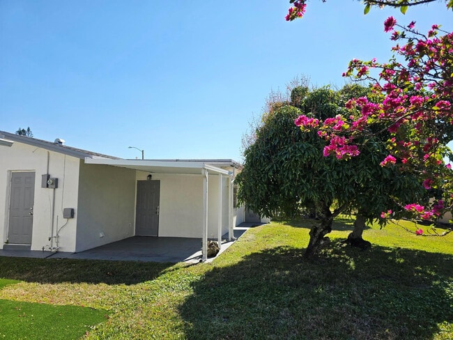 Building Photo - 5713 NW 65th Terrace