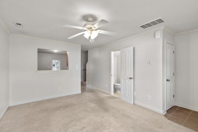 Building Photo - 403 Springwood Dr