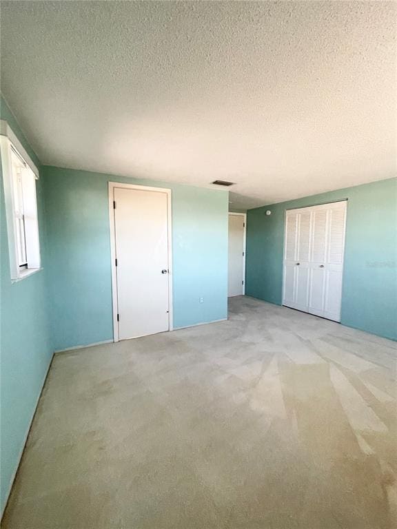 Building Photo - 10120 Willow Dr