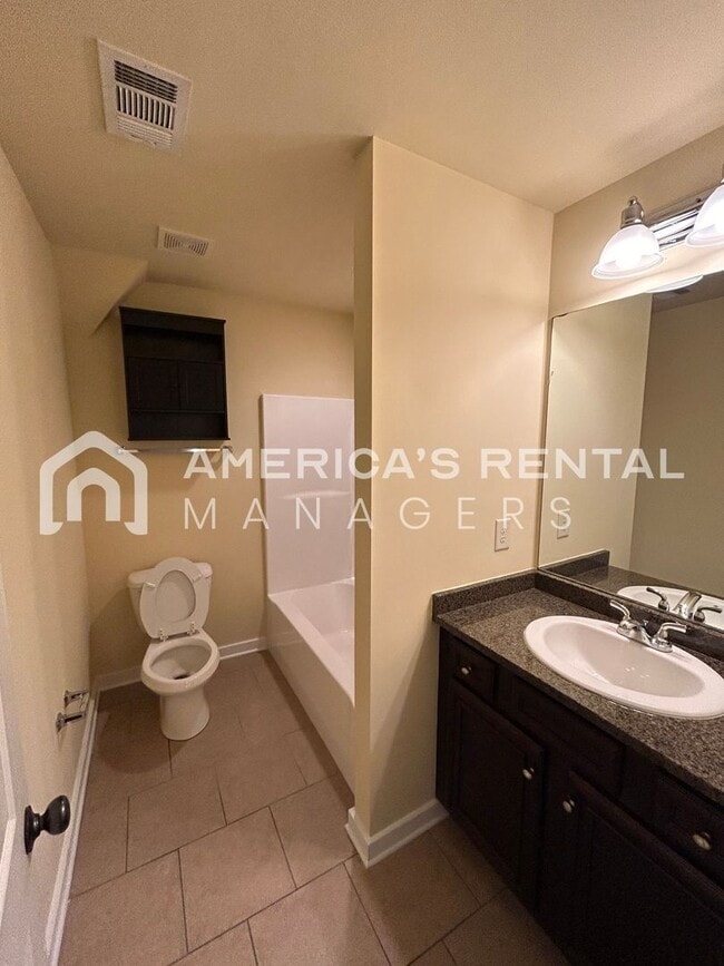 Building Photo - DEPOSIT PENDING! Home in Hoover!!! View with 48 Hours Notice!