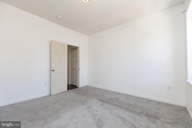 Building Photo - 2222 Earp St